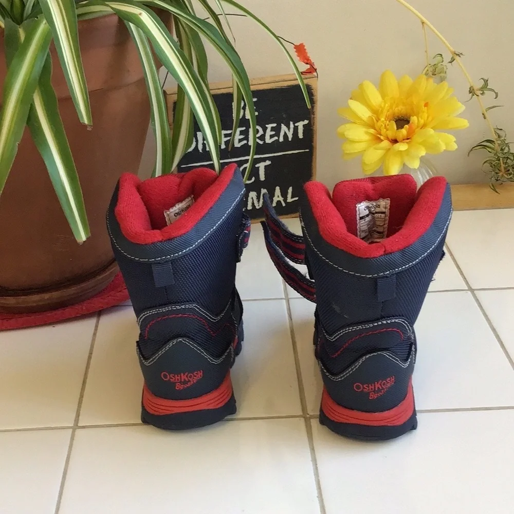 ‘OshKosh B’gosh’ Kids Snow Boots